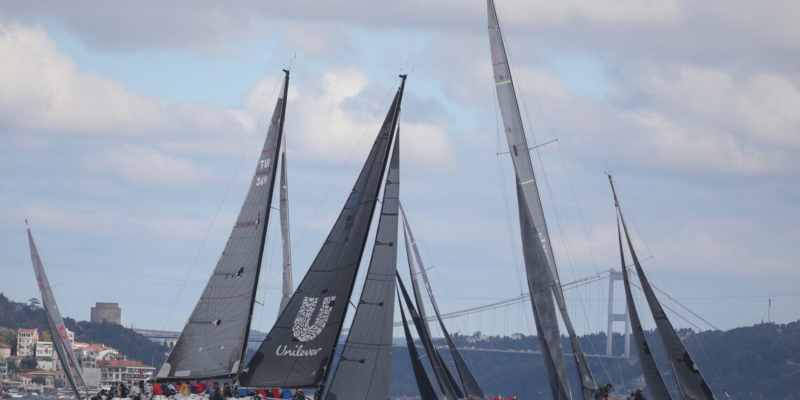 “Gerçeklerin birgün ortaya çıkmak gibi kötü huyu vardır.” Oğuz Ayan Yazdı