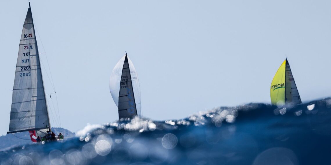 Yelkenler Rüzgarla Doldu