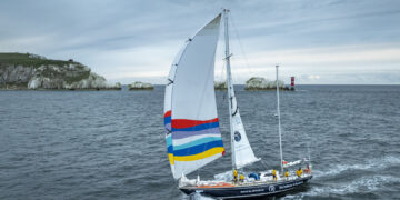 Türk Bayrağı Dünya Denizlerinde Dalgalandı