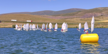 Çıldır Gölü’nde Yarış Heyecanı