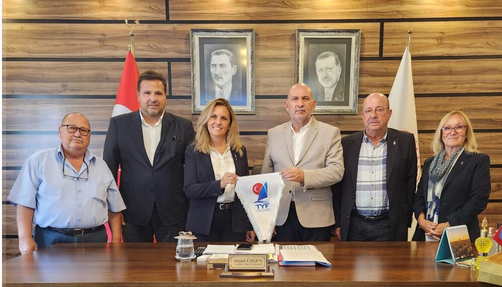 Federasyon Başkanı Özlem Akdurak’dan Tekirdağ Gençlik ve Spor İl Müdürü Sn. Ahmet Üzgün’e Ziyaret