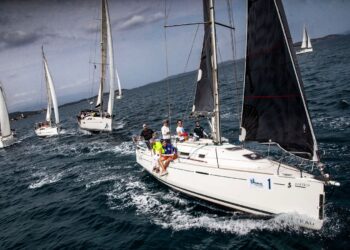 Urla’da 22 Tekne Start Aldı