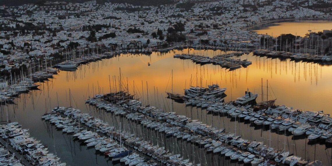 Oğuz AYAN ‘Yelkenciler için yeni yapılanma’