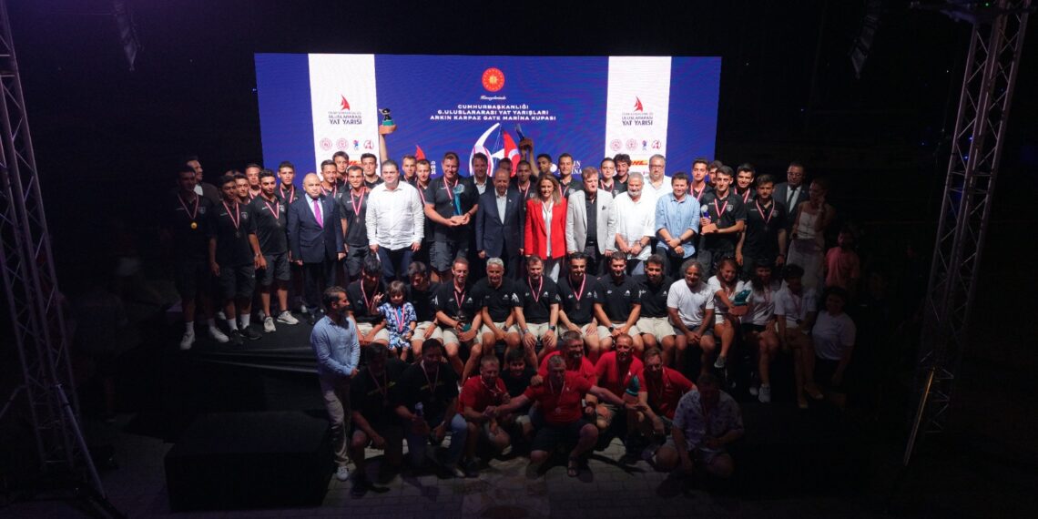 Yüz Yıllık ROLEX Fastnet Yarışında İlk Türk Takımı