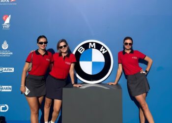 ⁠Boğaz’da Rüzgârla Dans, Kalamış’ta Cahit Üren’in Anısına Saygı