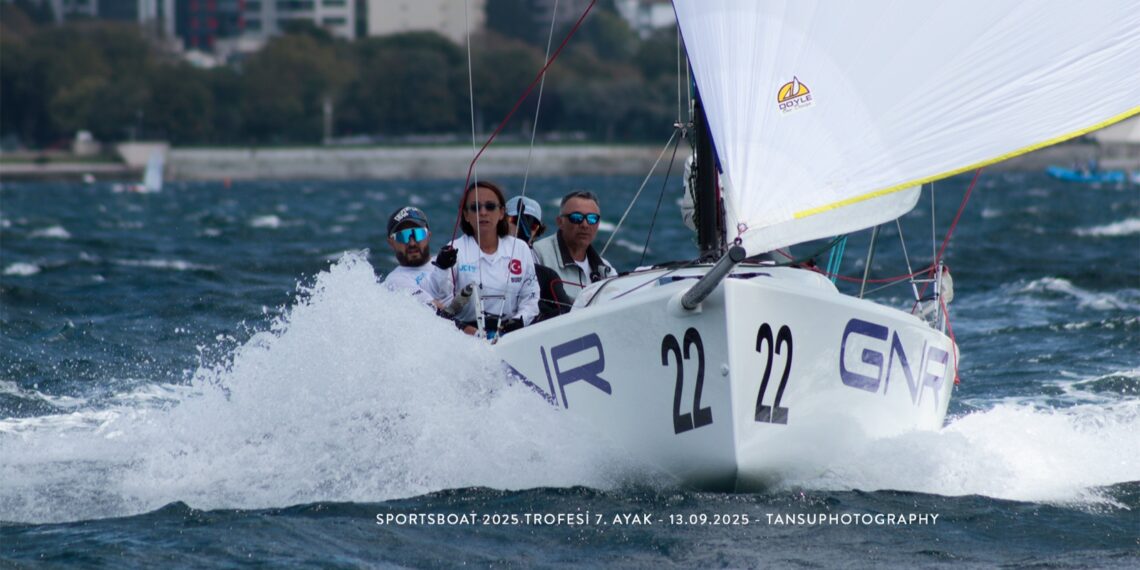 Genç Liderler Sportsboat Trofesi Sezon Finalinde Rüzgârı Arkasına Alarak Yarıştı