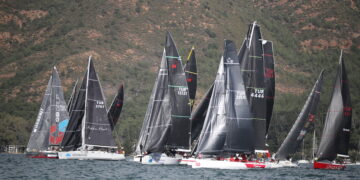 Ahmet Eker Marmaris’te lider başladı