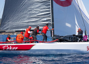 Ahmet Eker’den Marmaris’e Övgü