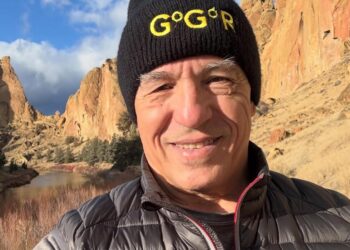 DİJİTAL DÜNYAYA ELVEDA, OKYANUSA MERHABA: Erden Eruç 1968 Ruhuyla Devleşiyor!