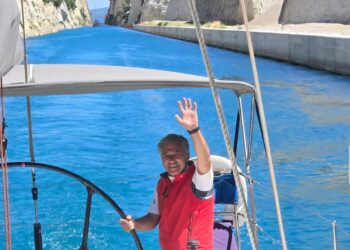 Marmaris’te Şok Ayrılık: Komodor Erol Algül Görevinden İstifa Etti